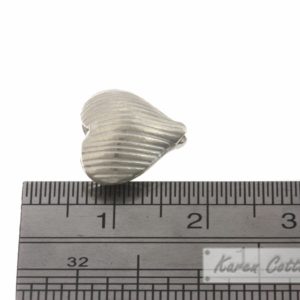 Alternative view of Karen Hill Tribe Silver Line Engraved Hear Bead : B31-010