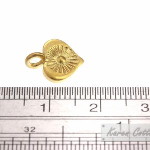 Alternative view of Karen Hill Tribe Silver SunShine Printed Flat Heart Charm : C31-034G